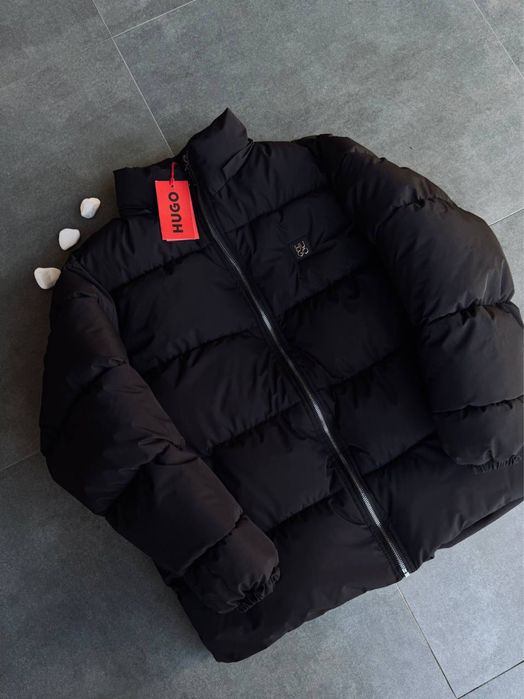 Чоловіча преміального бренду Hugo Boss.