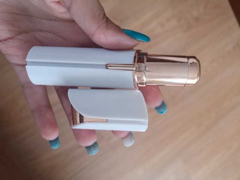 Removedor de pêlos faciais