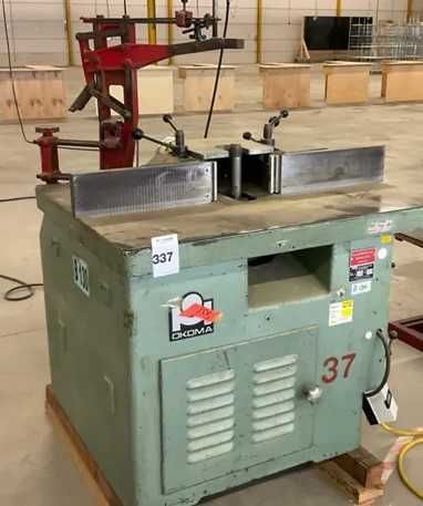 Frezarka dolnowrzecionowa Okuma sm3