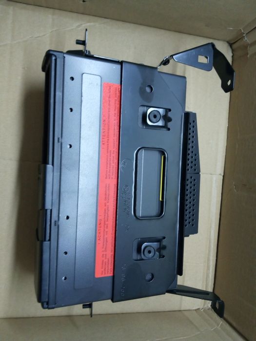 Caixa cds bmw serie 1e87 e82 e88  serie 3 e90 e91 e92
