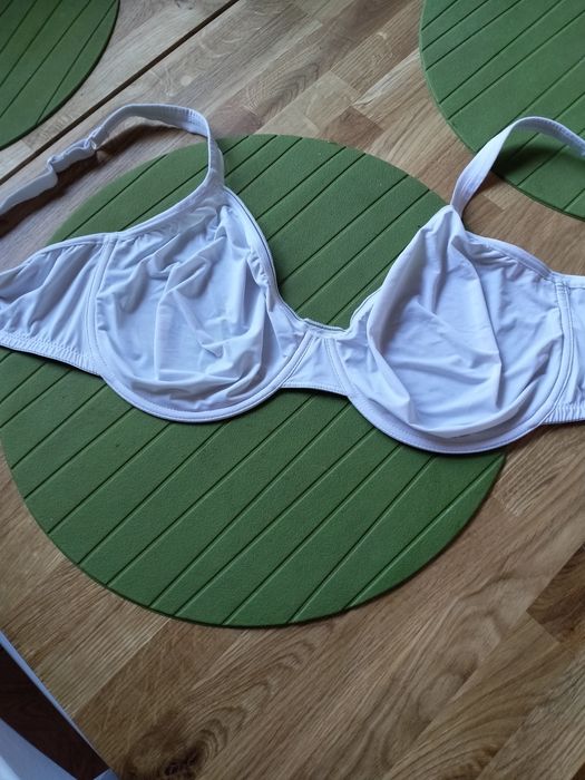 Nowy biustonosz rozm. 90D