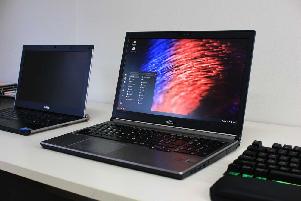 Laptop Fujitsu Intel i5 RAM 24GB SDD256/512 Gwarancja 12 m LED 15'6"
