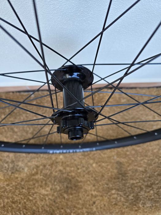 Rodas 29" Boost Sun Ringle Duroc30 (COMO NOVAS)