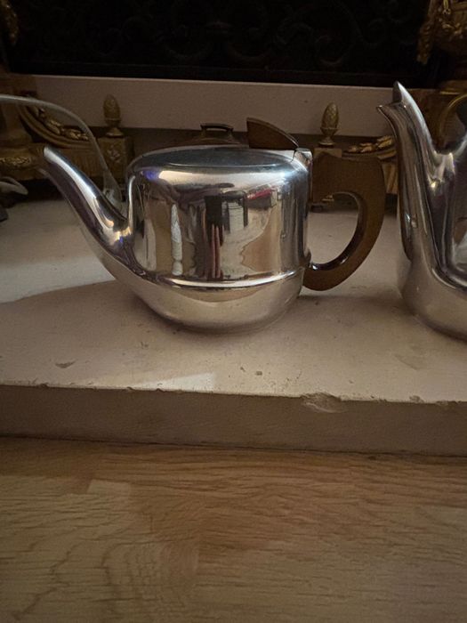 Conjunto de Cafeteira, Bule e leiteira Picquot Ware