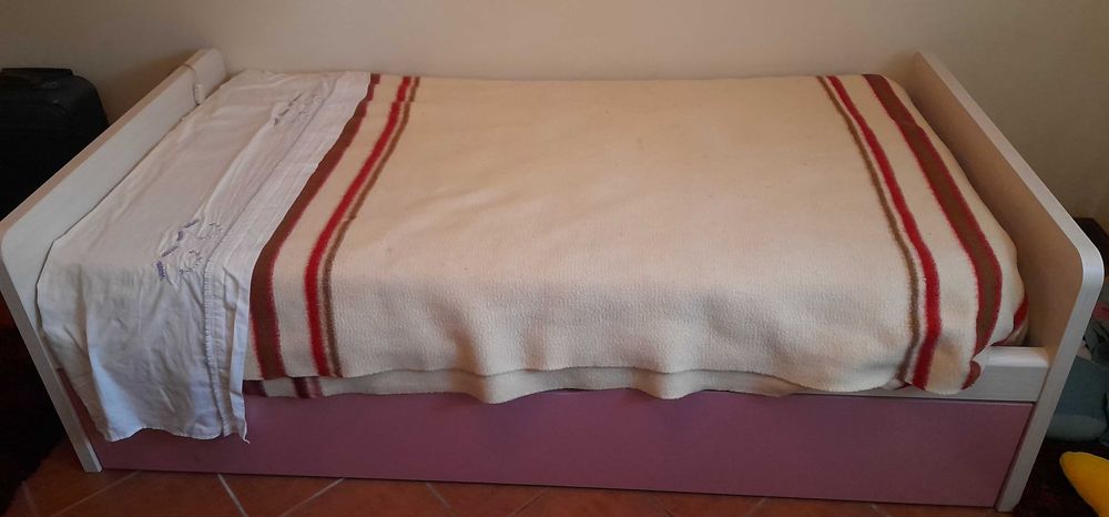 Cama de solteiro