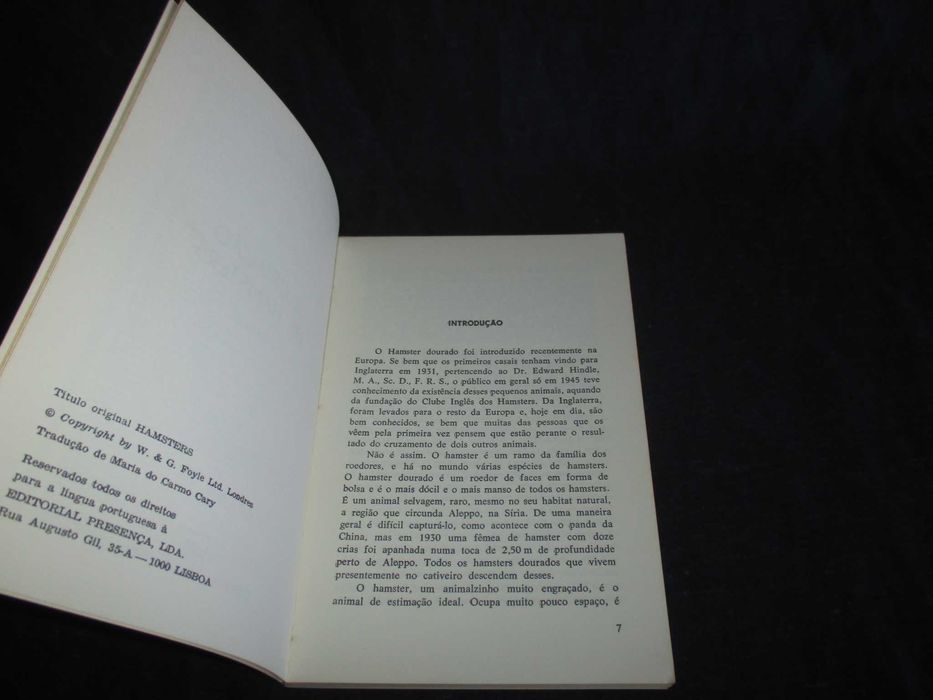 Livro A Criação de Hamsters C. F. Snow