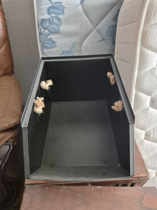 Caixa de arrumação de lata