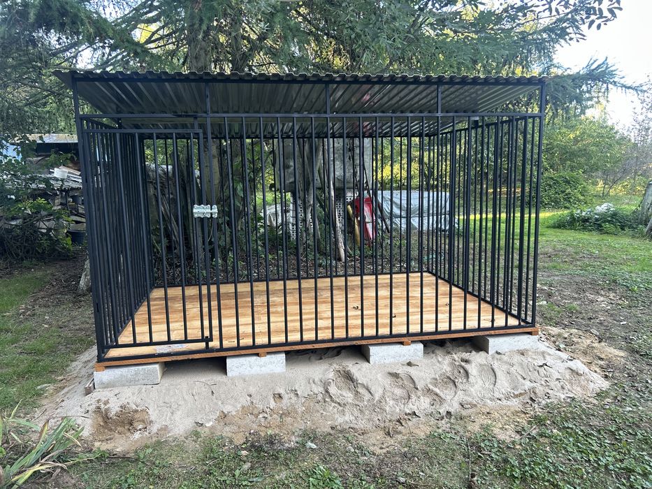 Kojce / klatki / boxy