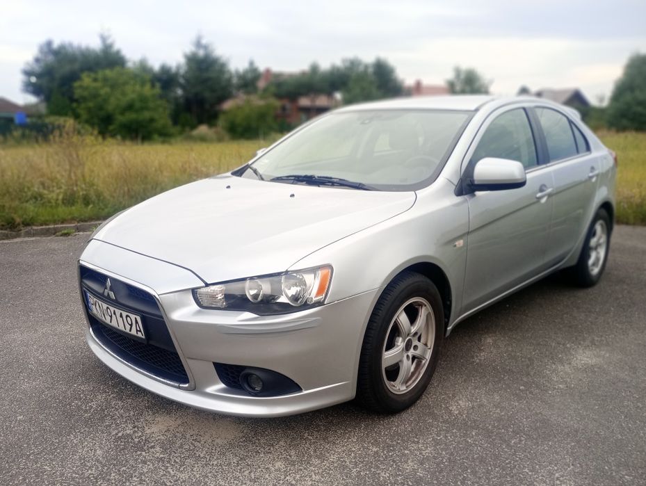 Mitsubishi Lancer 1.6 16v  2010r niski przebieg 181tys