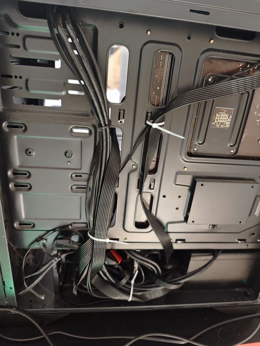 Komputer do gier rtx 2070 super ryzen 7 3700x 16gb ram 512gb SSD