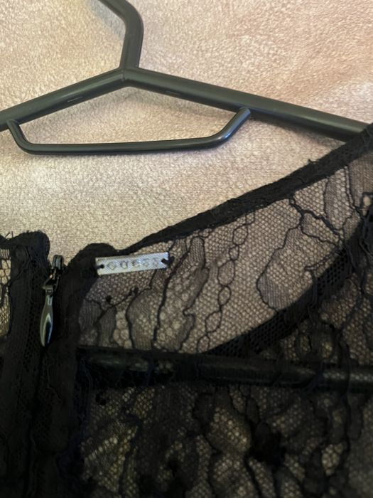 Продам платье для девочки Guess