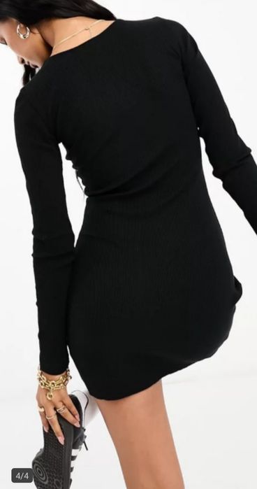 Czarna sukienka prążkowana  44 XXL ASOS