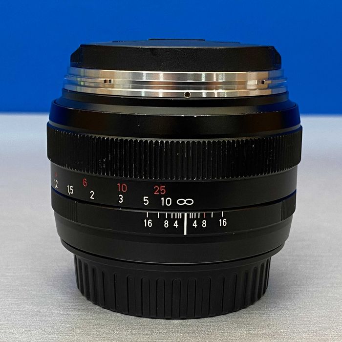 Carl Zeiss Planar 50mm f/1.4 ZE T* (Canon)