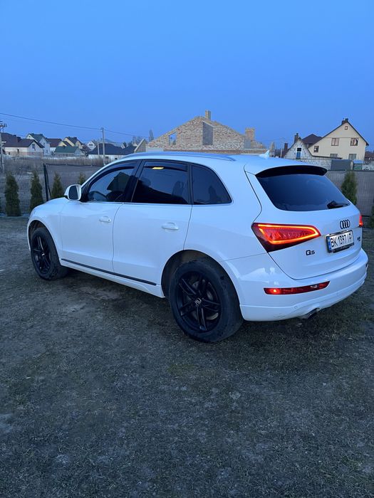Audi Q5 2015 БЕЗ ДТП  Повністю обслужене та доглянуте авто.
