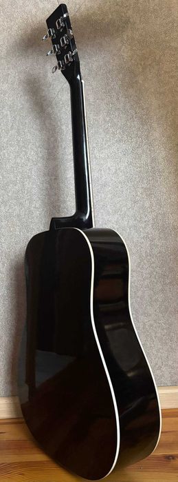 Акустична гітара від Maxtone моделі WGC-4010G/SB