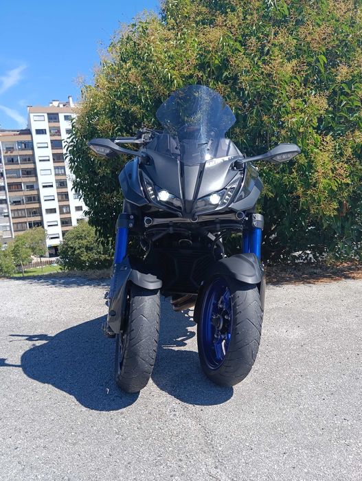 Yamaha Niken MT 09