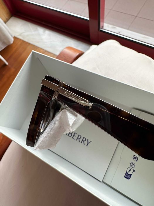 Óculos de sol Burberry NOVOS