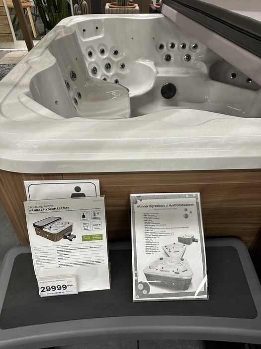 Jacuzzi wanna ogrodowa z hydromasażem