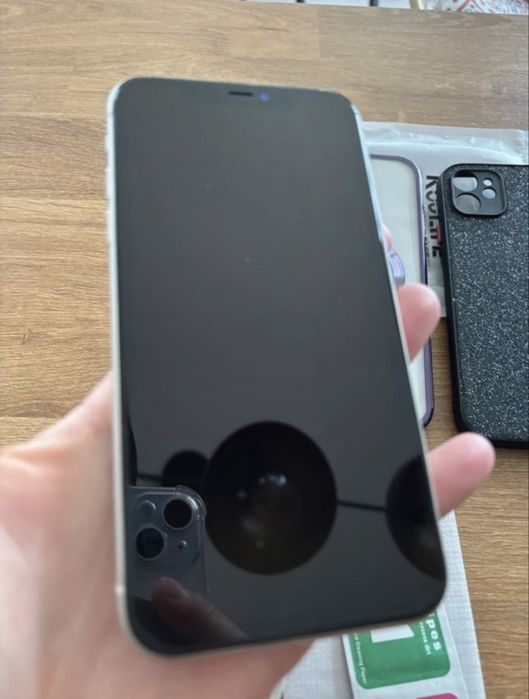 iPhone 11 - 64 gb - Em Excelente Estado!