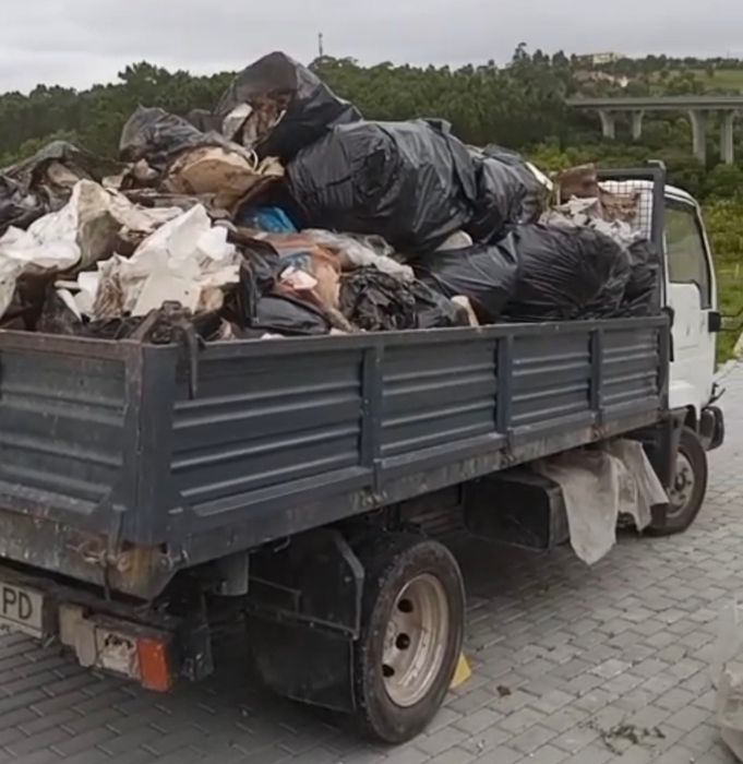 LISBOA e SETÚBAL CARRINHAS p/ recolha de todo o tipo de resíduos pladur plástico madeira cartão tela asfaltica esferovite entulho obras lixo misturado