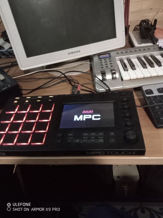 Akai MPC Touch Professionall
