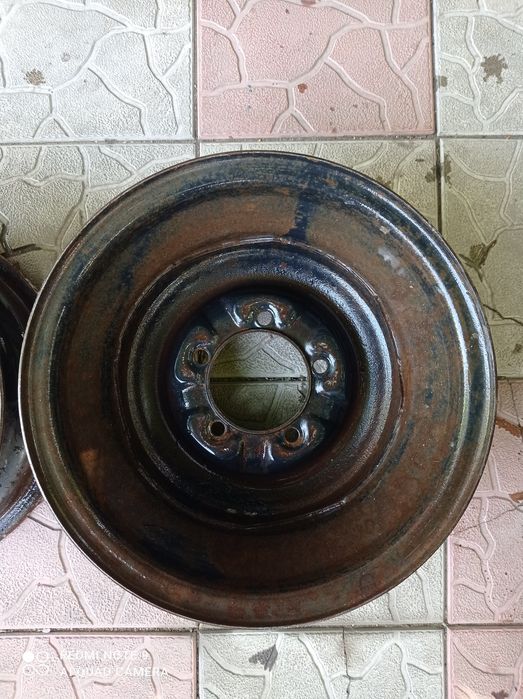 Стальной диск R15 УАЗ 5×139.7