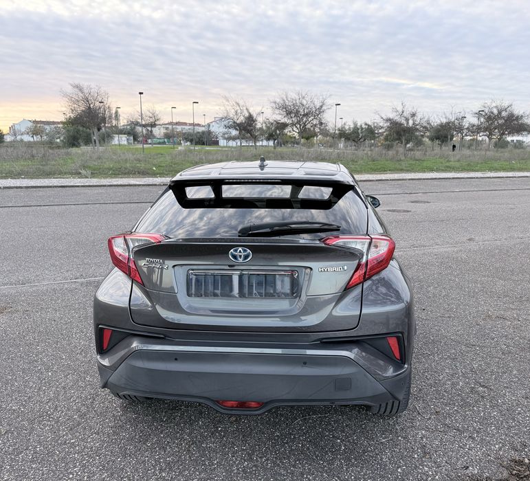 Toyota CH-R 1.8 Hybrid 2017