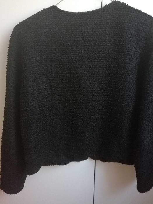 Sweterek czarny bookle