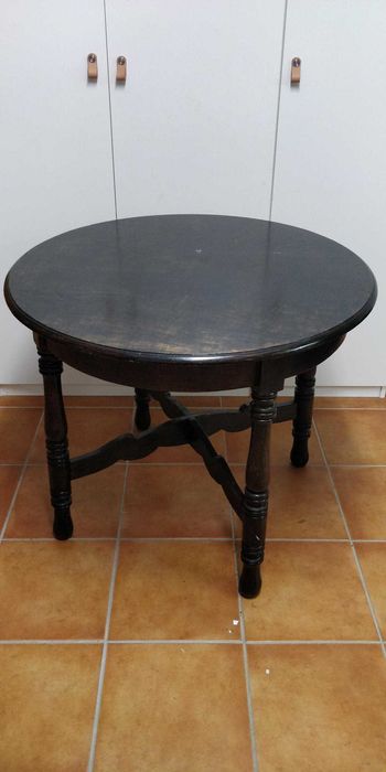 Mesa redonda de Jantar antiga