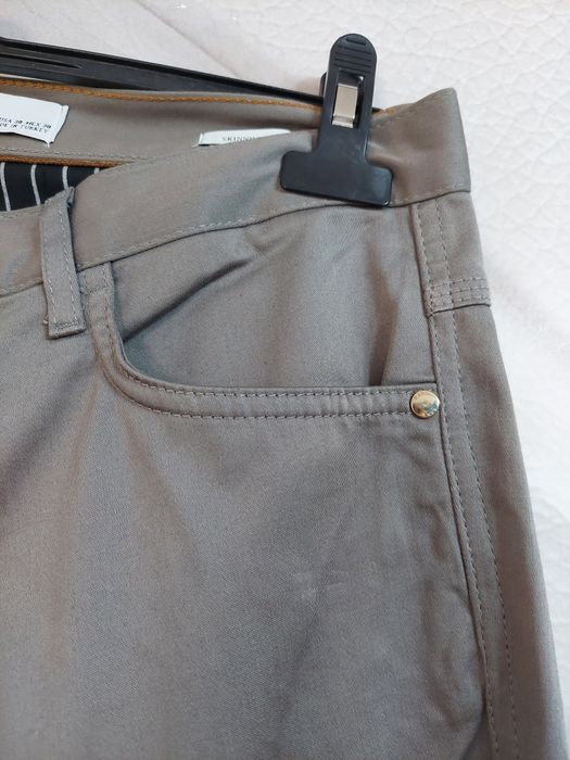 Nowe materiałowe spodnie damskie Zara rozm M