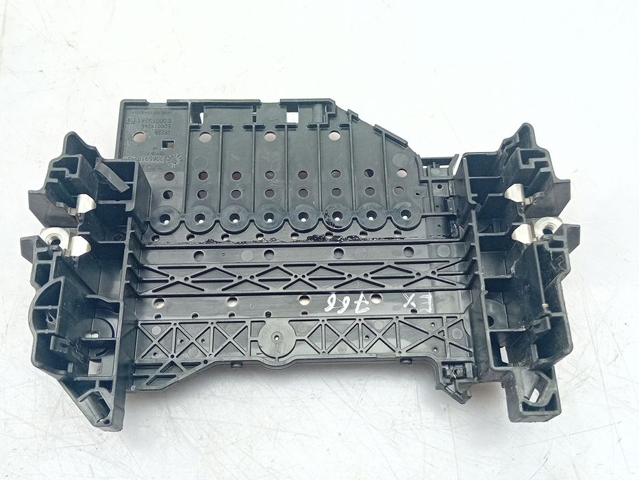 Caixa fusíveis / SAM / BSI VOLVO V40 Hatchback