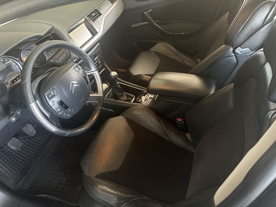 Citroen exclusive maly przebieg