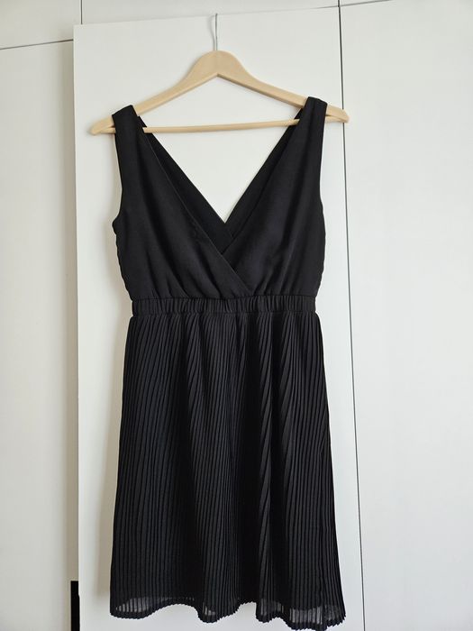 Сукні, плаття (короткі)