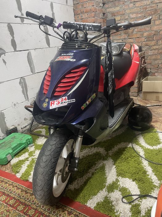 Обмін aprilia sr 50 (док)