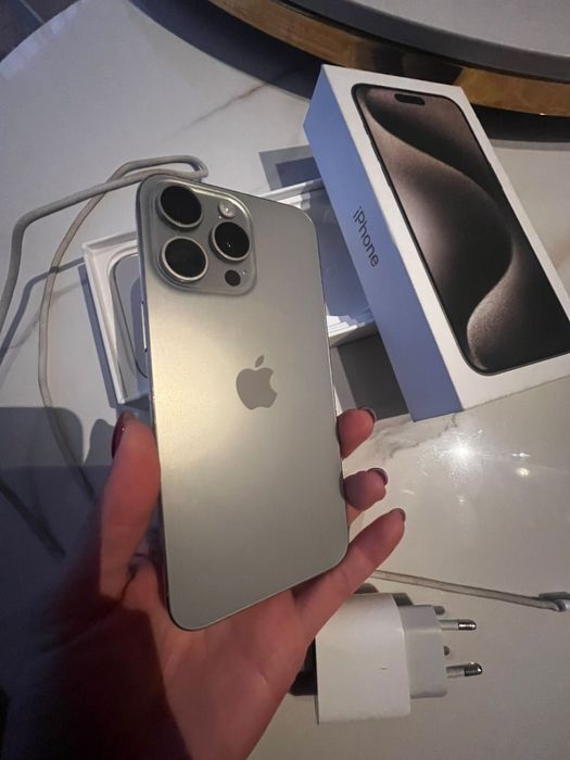 Iphone 15 pro max odbiór osobisty