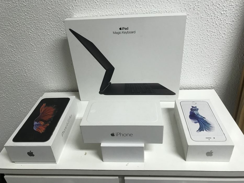 2 Caixas/Embalagens de  IPhone NOVAS