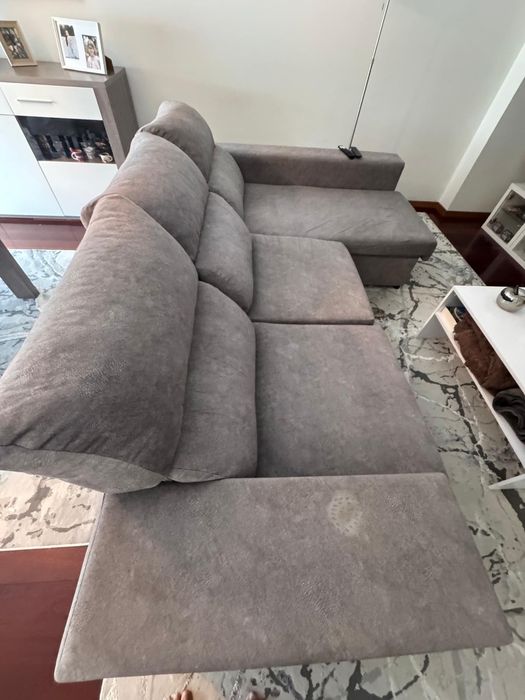 Sofá 3 lugares com chaise longe