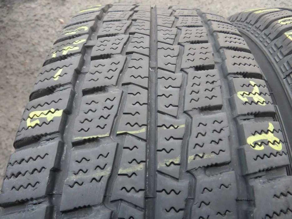 Знижка 215/70 R16c 108/106R Hankook зима 2 штуки 2022рік шини б/у