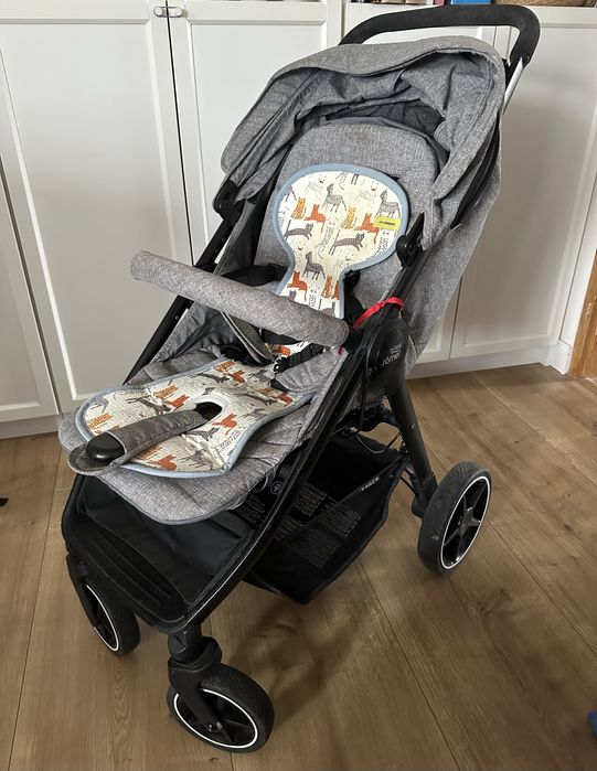 Britax Romer B-AGILE M stan idealny z wkladką Aero move gratis