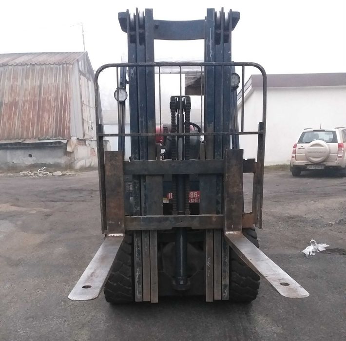 Оренда вилочного навантажувача б/в HELI CPQYD30-Rc3G від 3 міс газовий