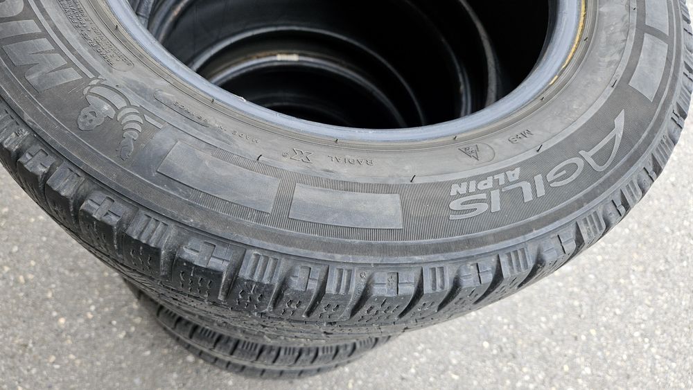 Opony zimowe  215.65.16 C Michelin