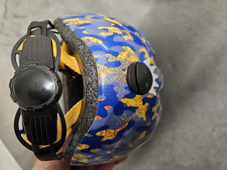 Kask dziedziecy Abus 45-50 cm stan bardzo dobry dla dziecka do 6 roku
