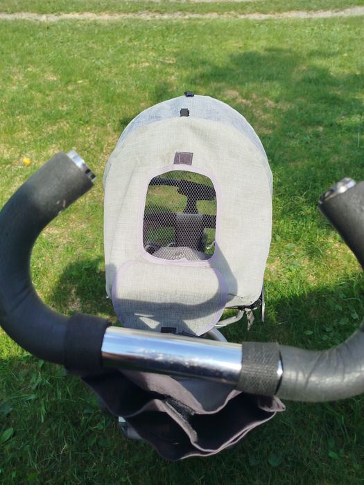 Велосипед з батьківською ручкою.