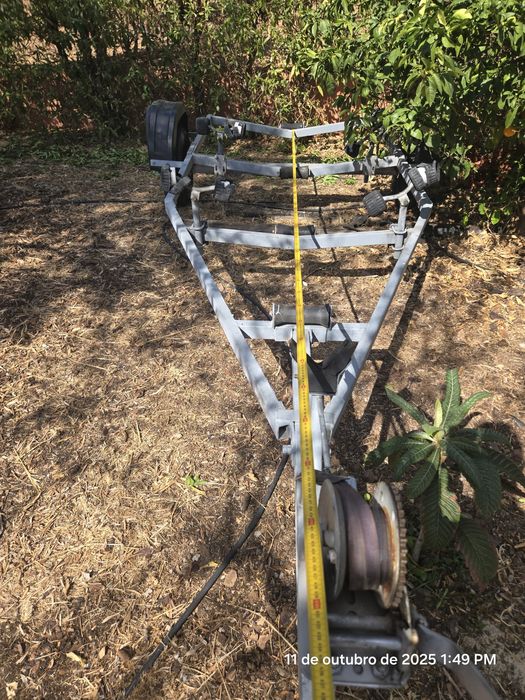 Atrelado para barcos até 5m sem documentos