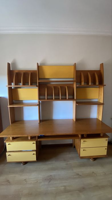 Mobilia em pinho - Quarto