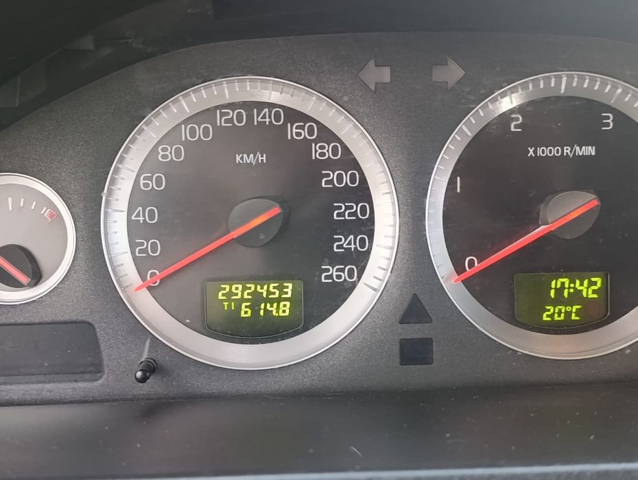 Volvo ХС90 для військових