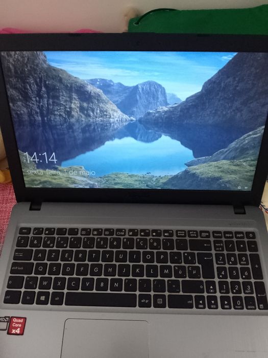 Vendo computador portátil Asus