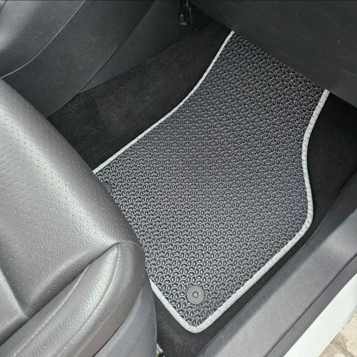 Коврики в Авто Audi A4 A6 Q5 Q7 Tesla Model 3 Y | Преміум EVA килимки в багажник
