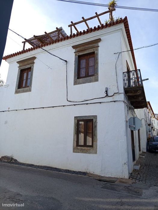 Casa antiga em Mourão recuperada