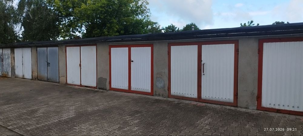 Garaż/magazyn 18 m² w oborniach  na wynajem